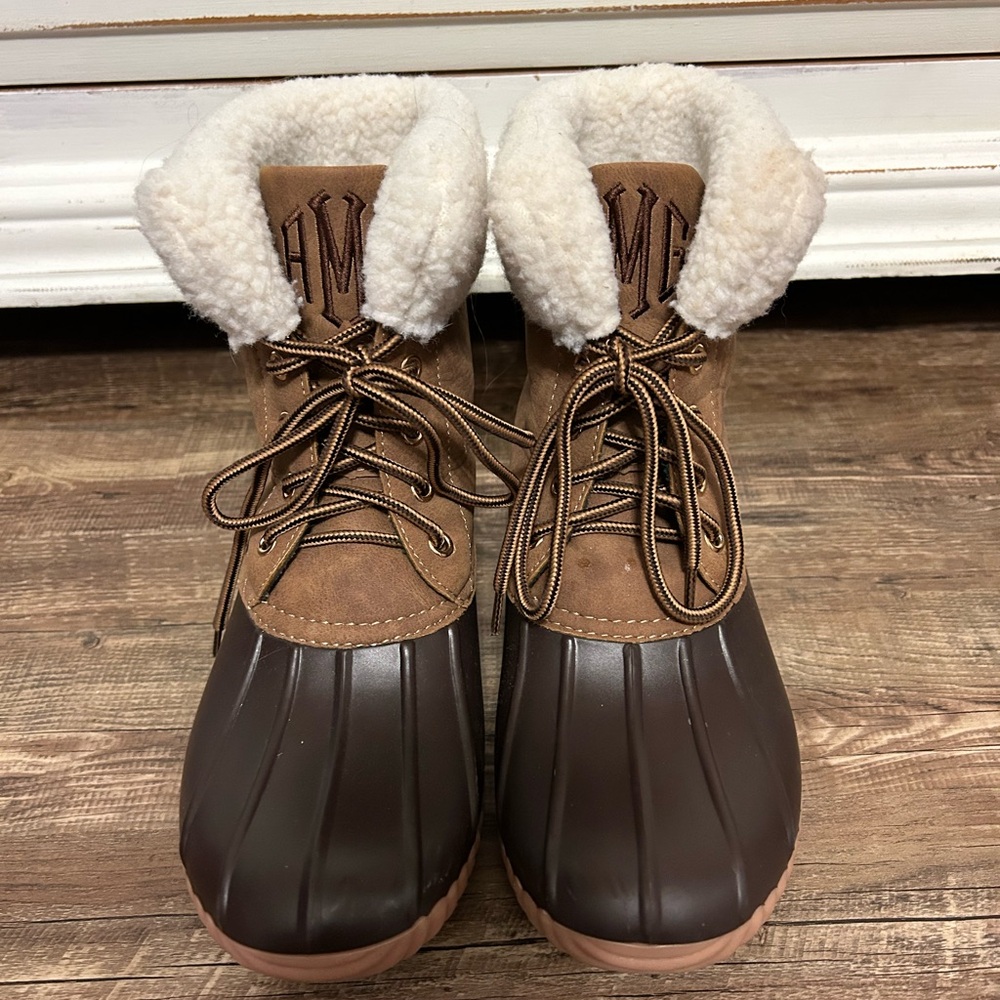 Ladies Rain/Winter Boots (Initials AMG) sz. 7